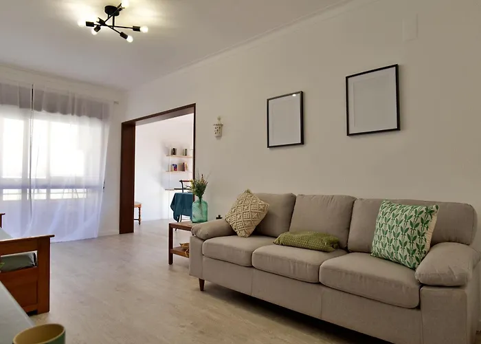 Sardine Holidays I Com Varanda E Vista Mar