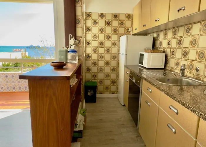 Sardine Holidays I Com Varanda E Vista Mar شقة *